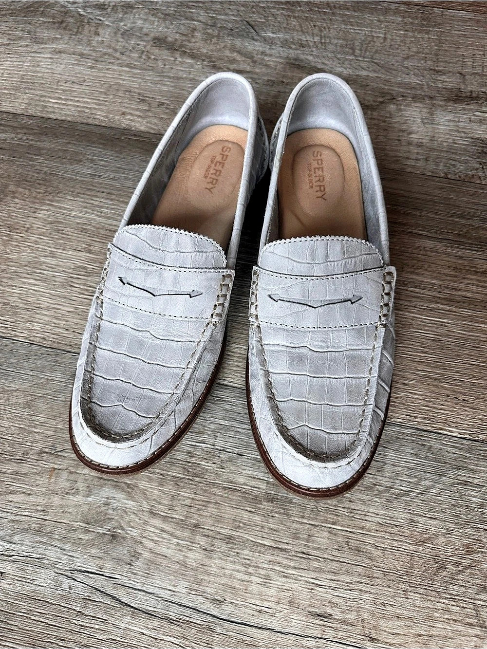 Women’s Sperry Gray Crocodile-Textured Loafers